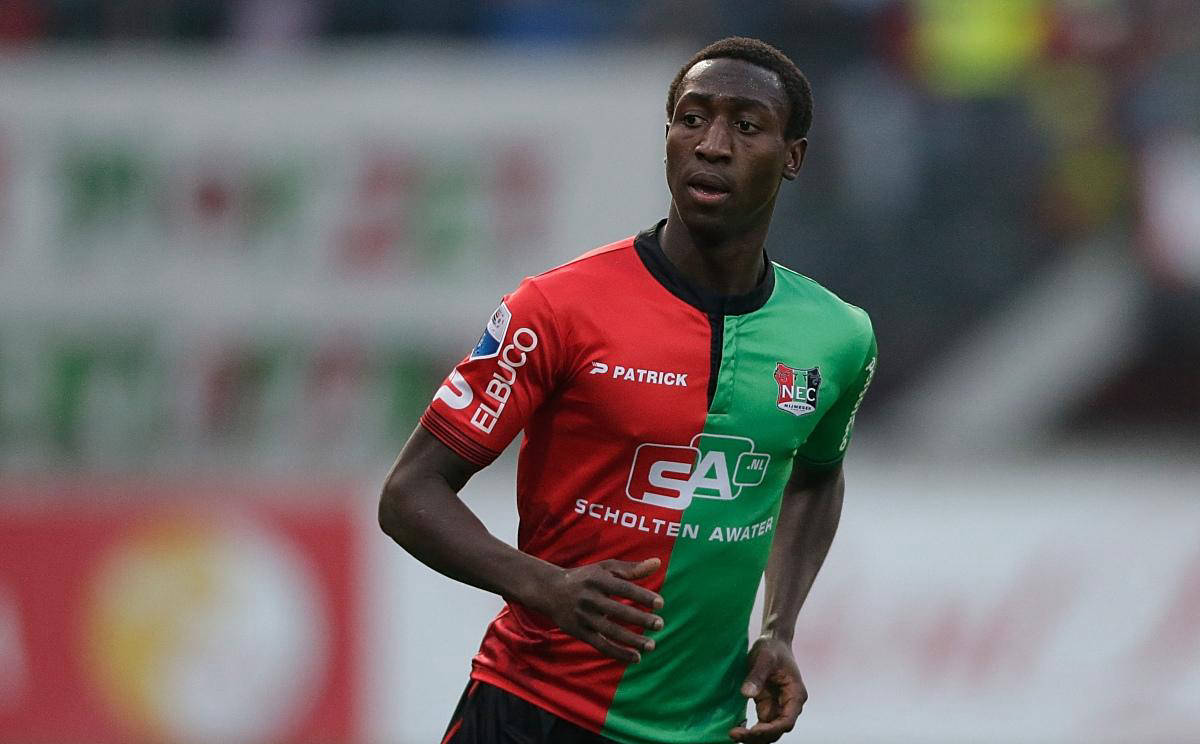 场比赛中 场比赛中