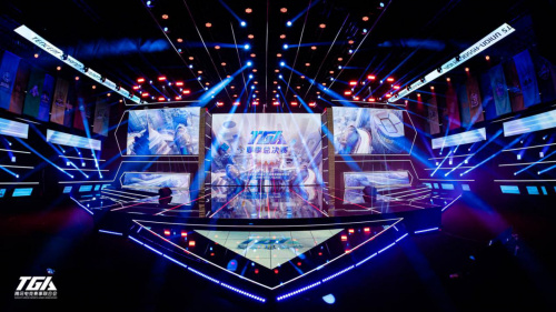 不断突破自 不断突破自