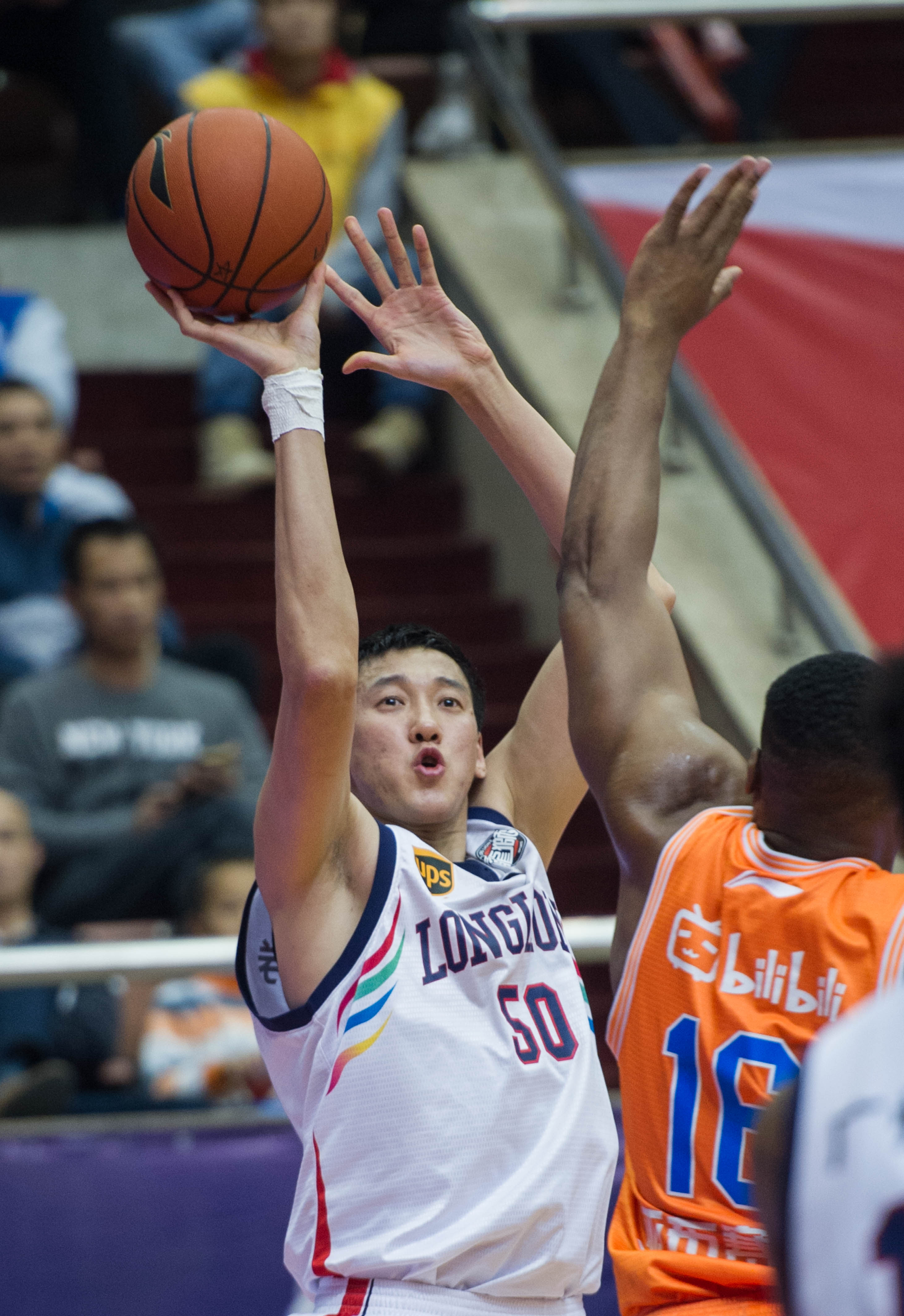 眼光的苛责 眼光的苛责